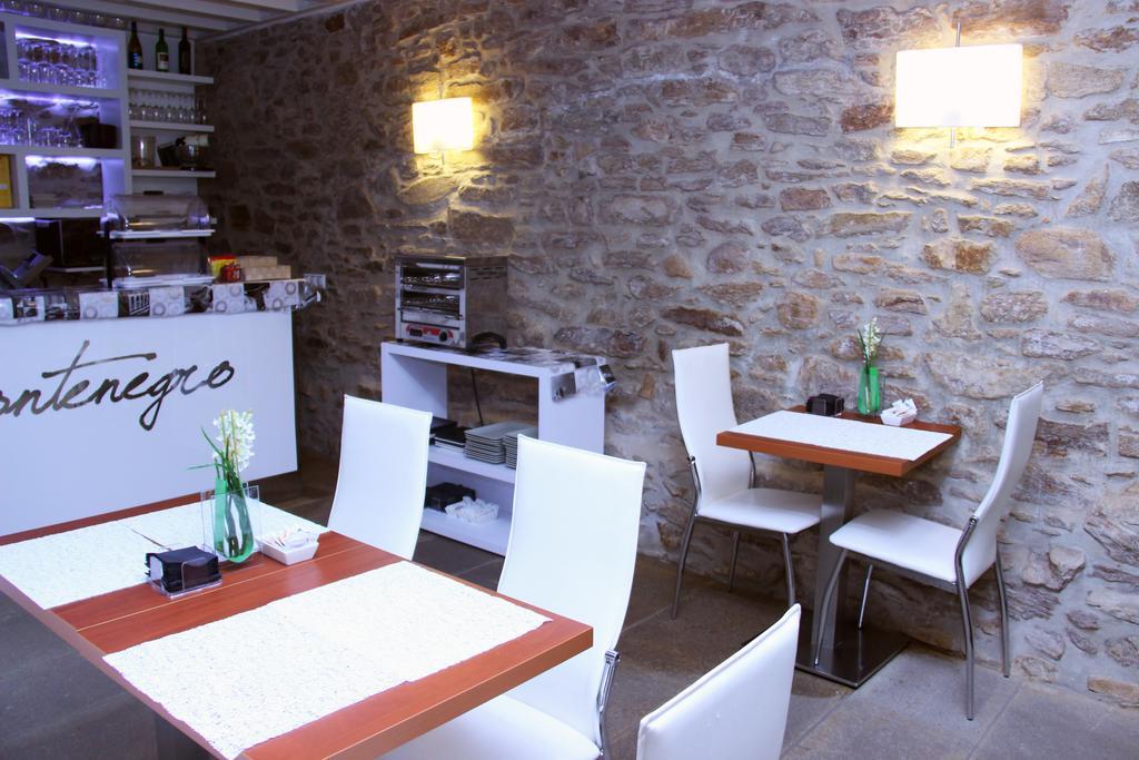 Hotel Montenegro Compostela سانتياغو دي كومبوستيلا المظهر الخارجي الصورة