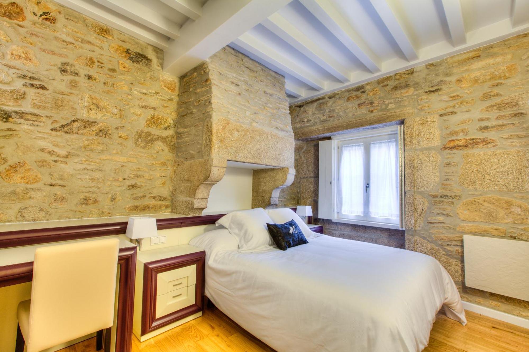 Hotel Montenegro Compostela سانتياغو دي كومبوستيلا المظهر الخارجي الصورة