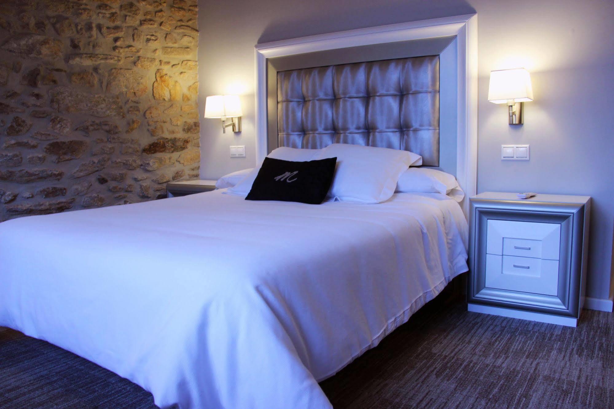 Hotel Montenegro Compostela سانتياغو دي كومبوستيلا المظهر الخارجي الصورة