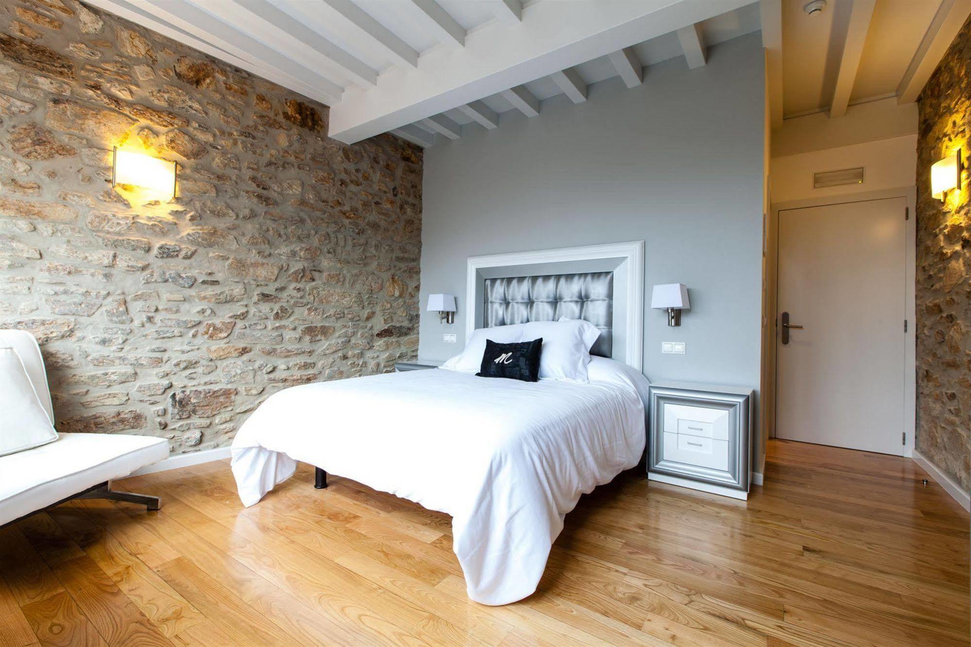 Hotel Montenegro Compostela سانتياغو دي كومبوستيلا المظهر الخارجي الصورة