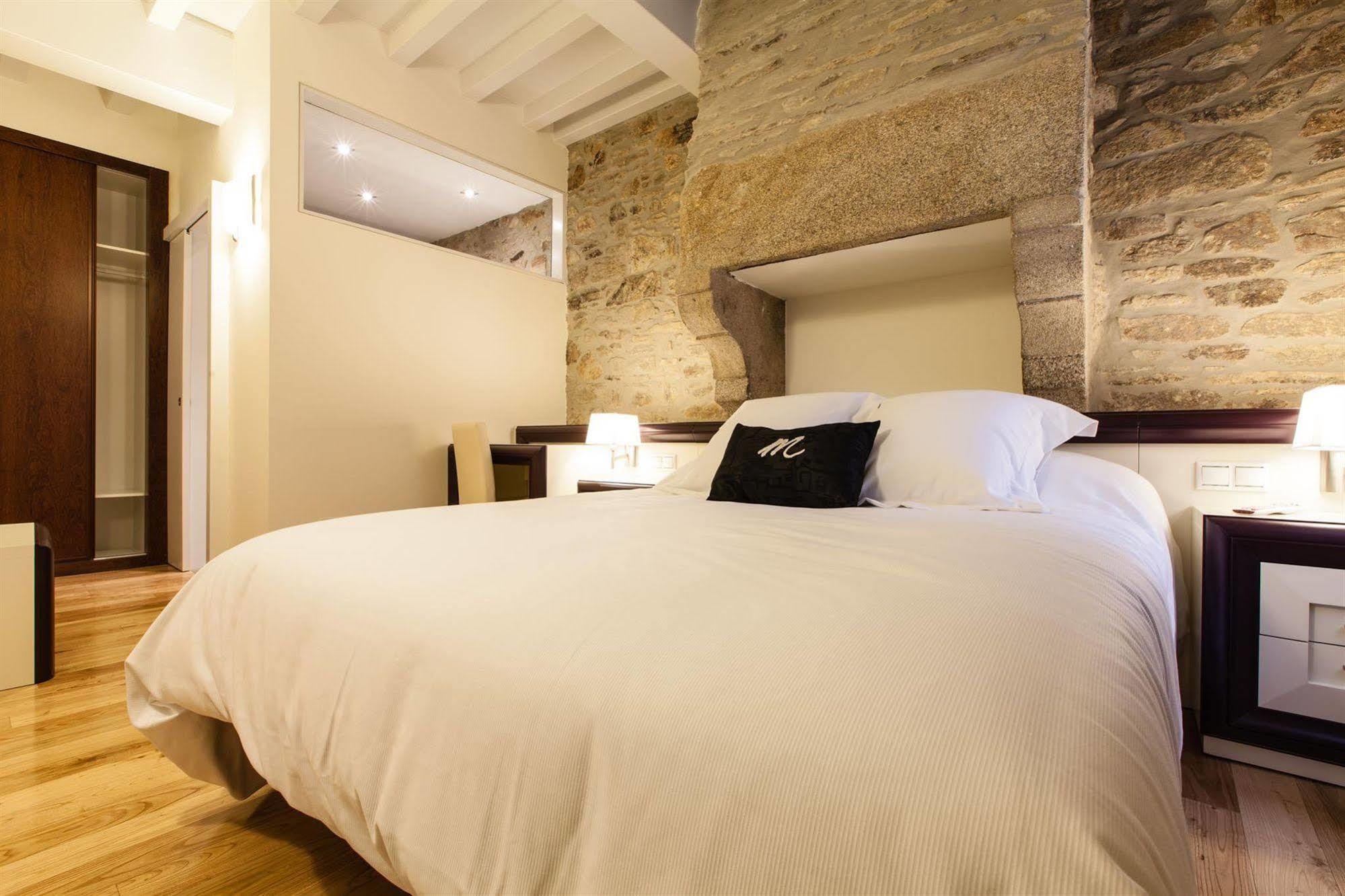 Hotel Montenegro Compostela سانتياغو دي كومبوستيلا المظهر الخارجي الصورة