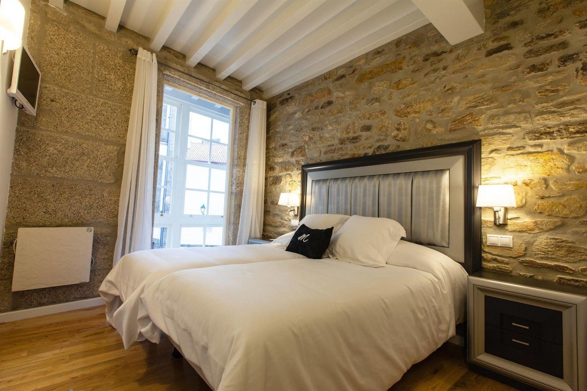 Hotel Montenegro Compostela سانتياغو دي كومبوستيلا المظهر الخارجي الصورة